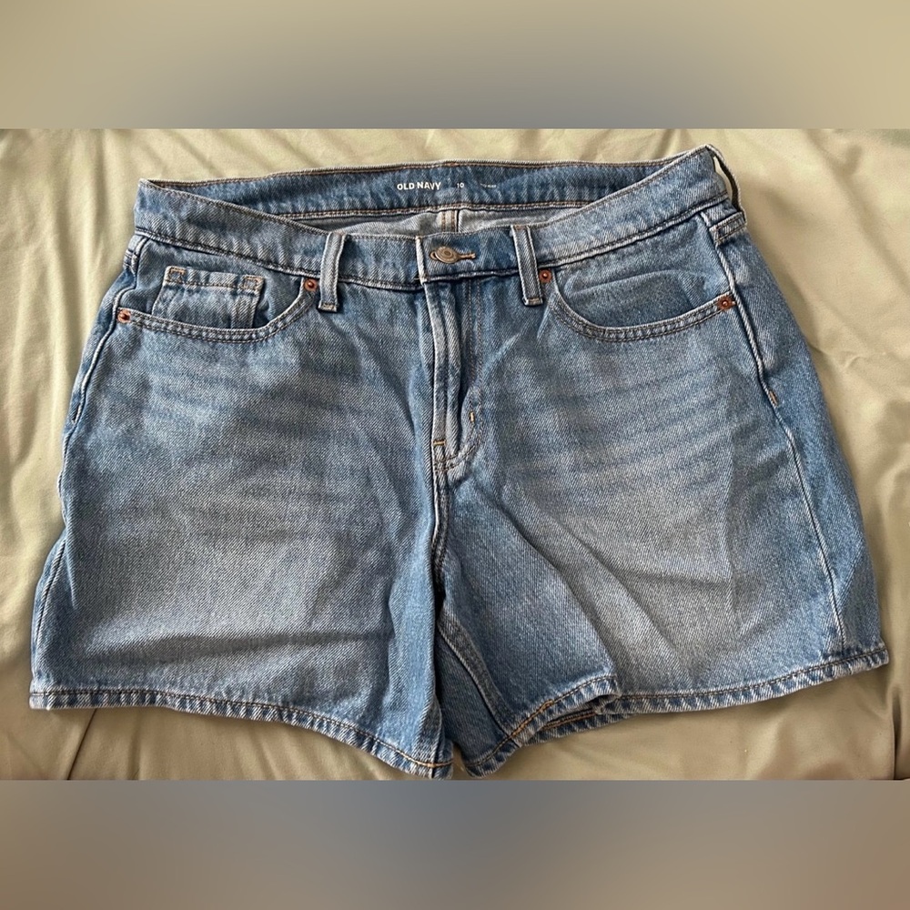 Old Navy Women’s Denim Mom Shorts